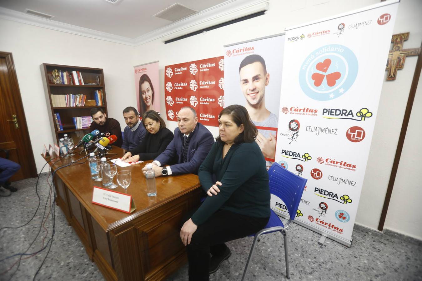 La presentación de la comida para los sin techo de Córdoba, en imágenes