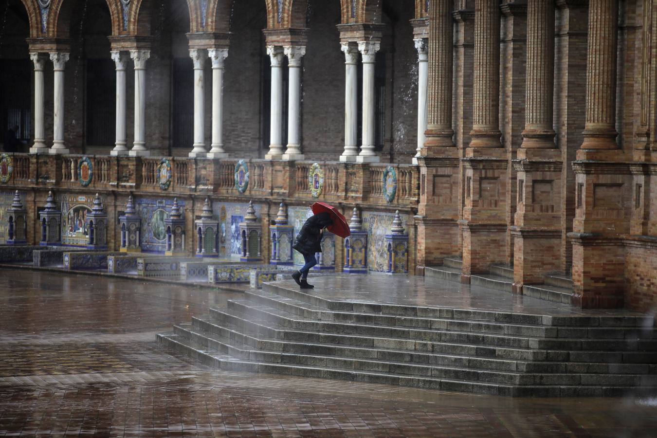 Las imágenes de Sevilla azotada por el temporal