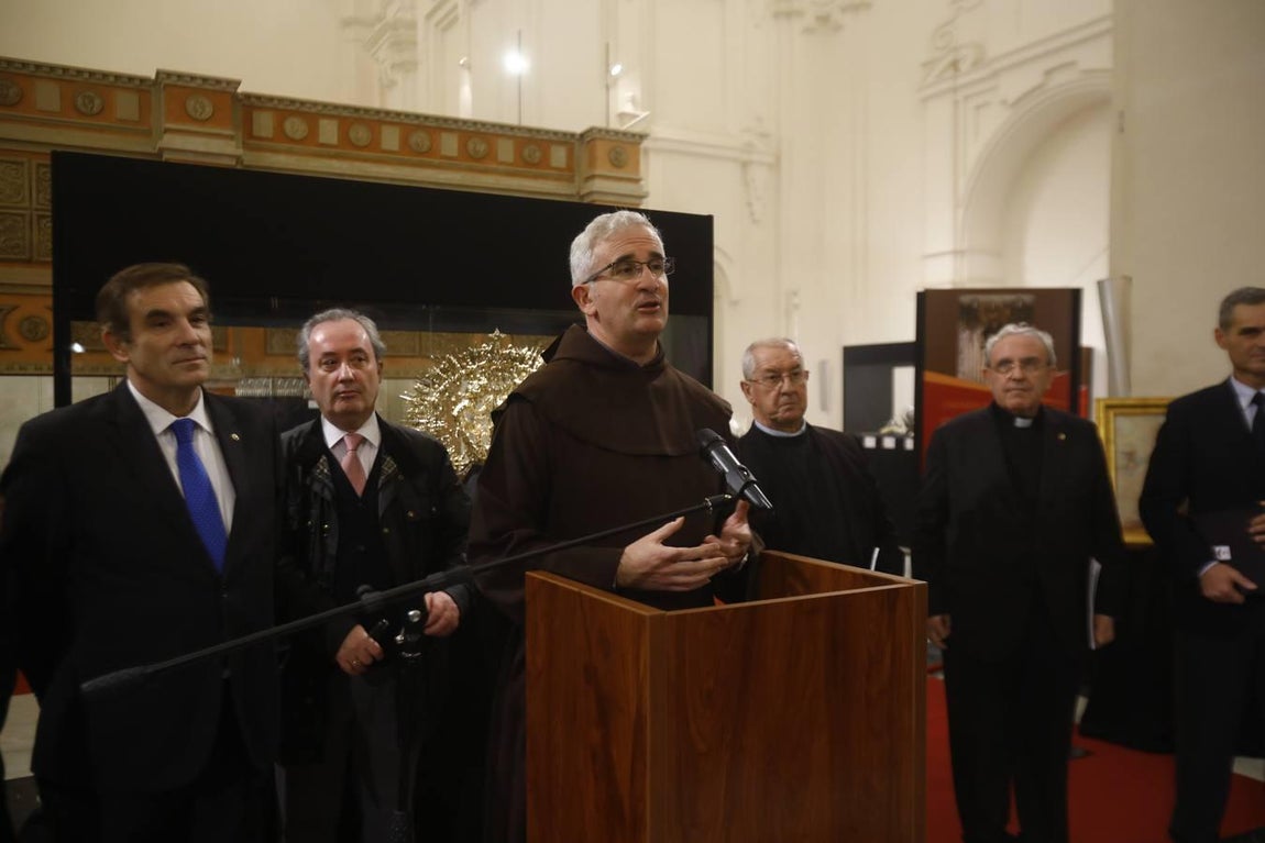La exposición del ajuar de las Vírgenes de gloria de Córdoba, en imágenes