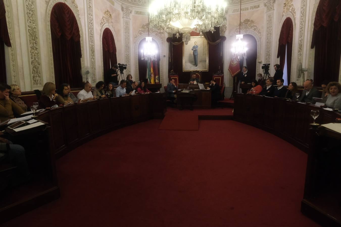 En imágenes: Último pleno de 2019 en Cádiz