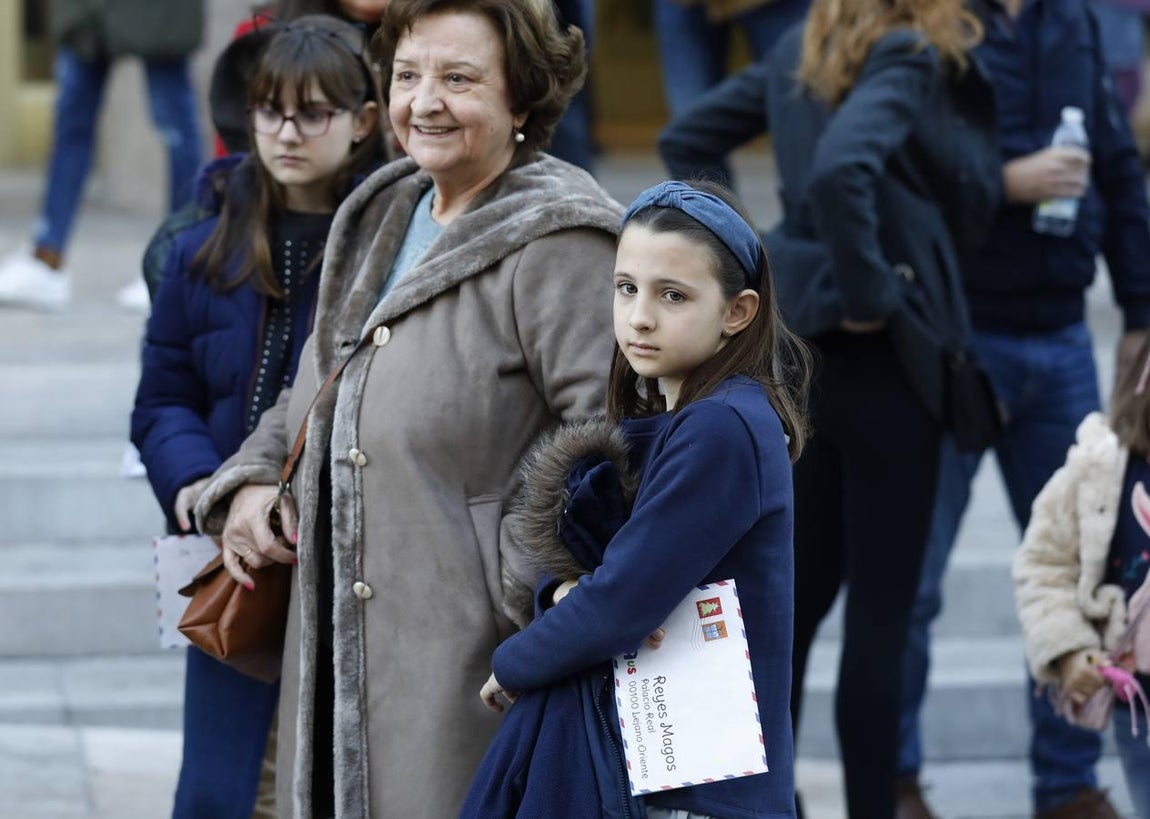 El desfile de la Cartera Real por la calles de Córdoba, en imágenes
