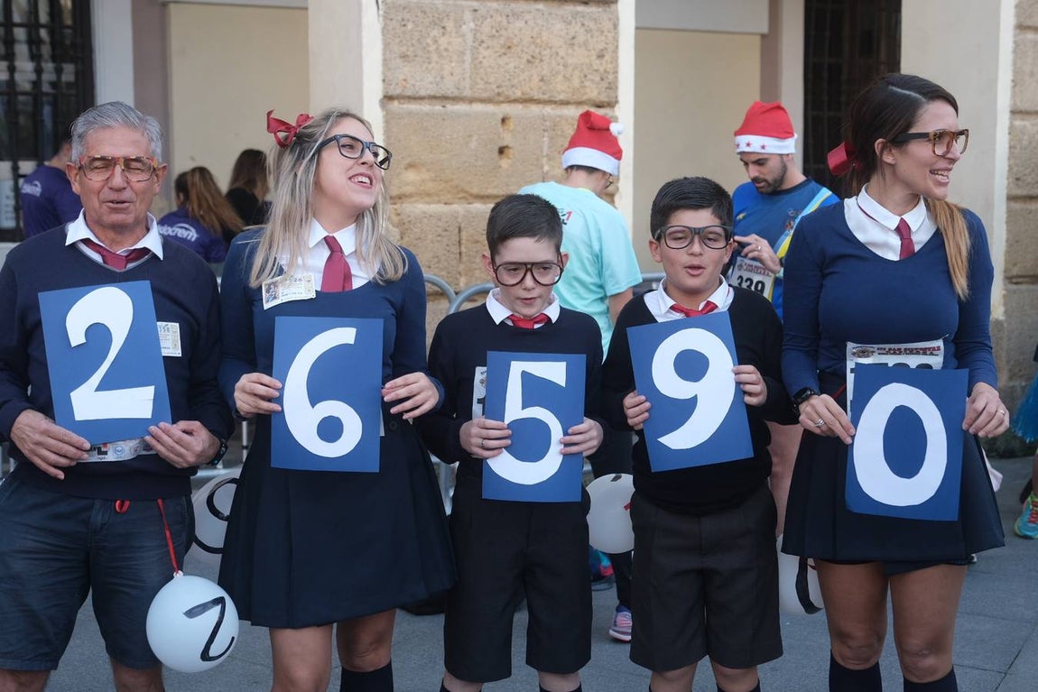 FOTOS: Búscate en la III San Silvestre de Cádiz 2019