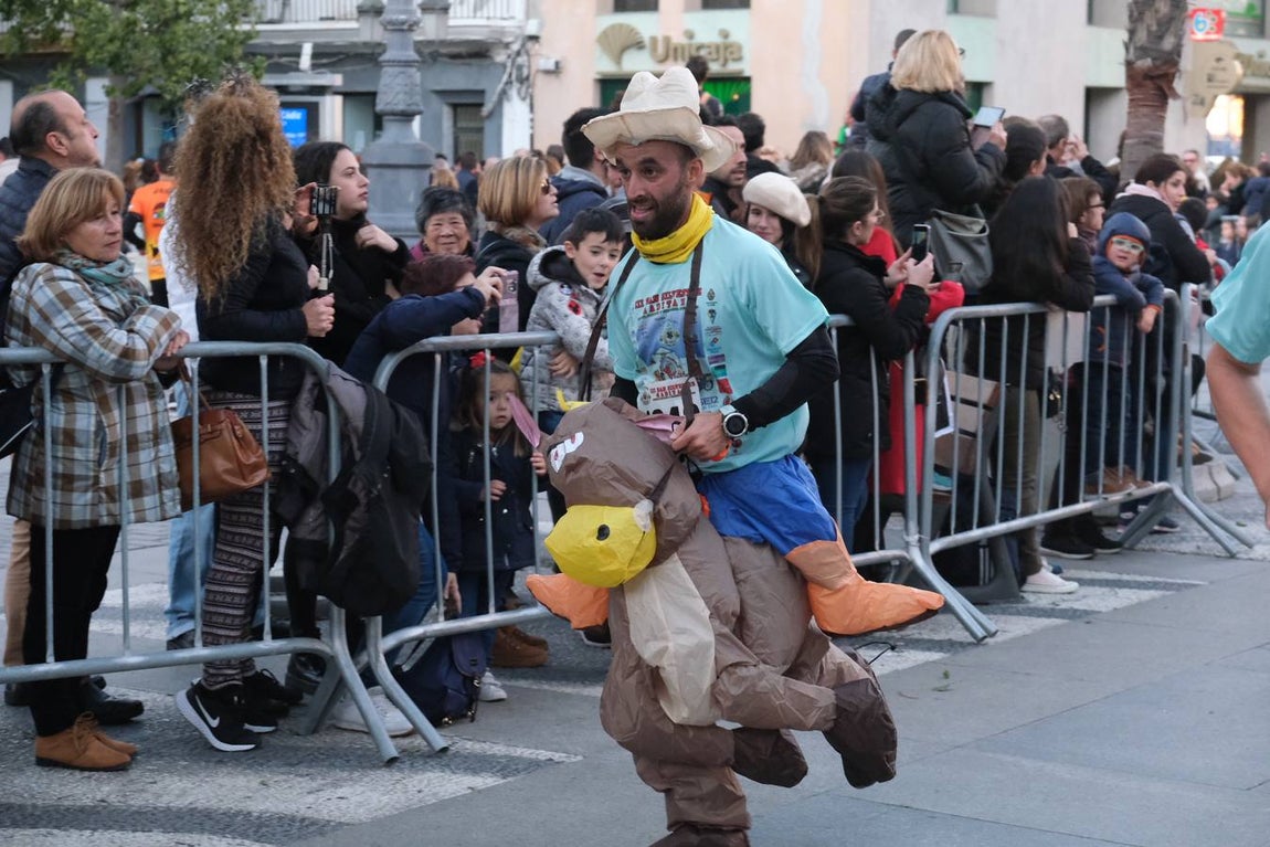 FOTOS: Búscate en la III San Silvestre de Cádiz 2019