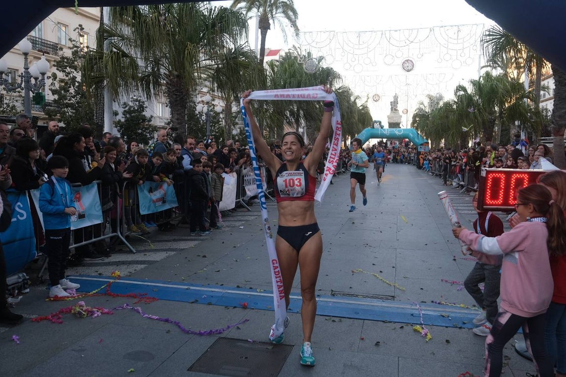 FOTOS: Búscate en la III San Silvestre de Cádiz 2019
