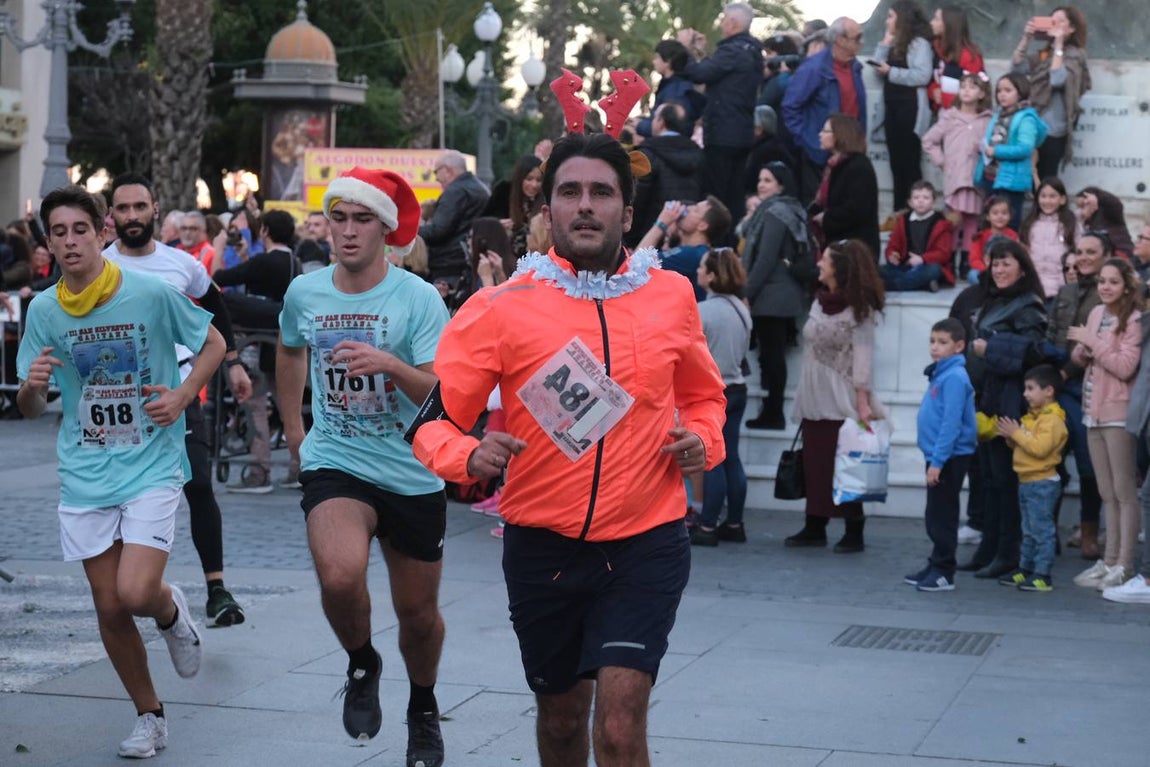 FOTOS: Búscate en la III San Silvestre de Cádiz 2019