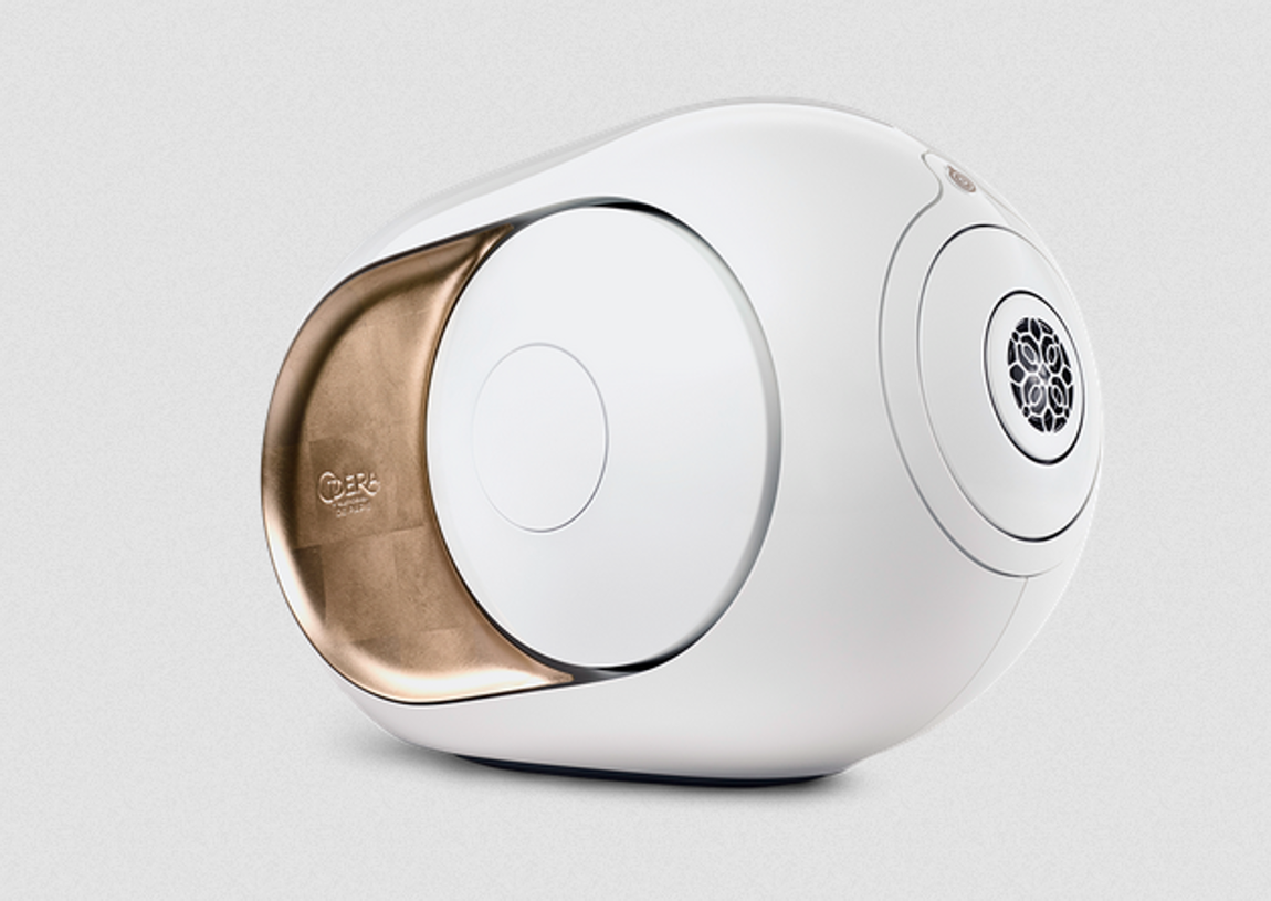 Gold Phantom Ópera de París. Si buscas un altavoz de diseño que case a la perfección con tus muebles y le aporte un toque de estilo a tu salón, esta es tu mejor opción. Este altavoz de Devialet combina lo mejor en innovación francesa y los últimos avances tecnológicos (4500 vatios, 108 dB, 14 HZ) Su precio es de 3.490 dólares