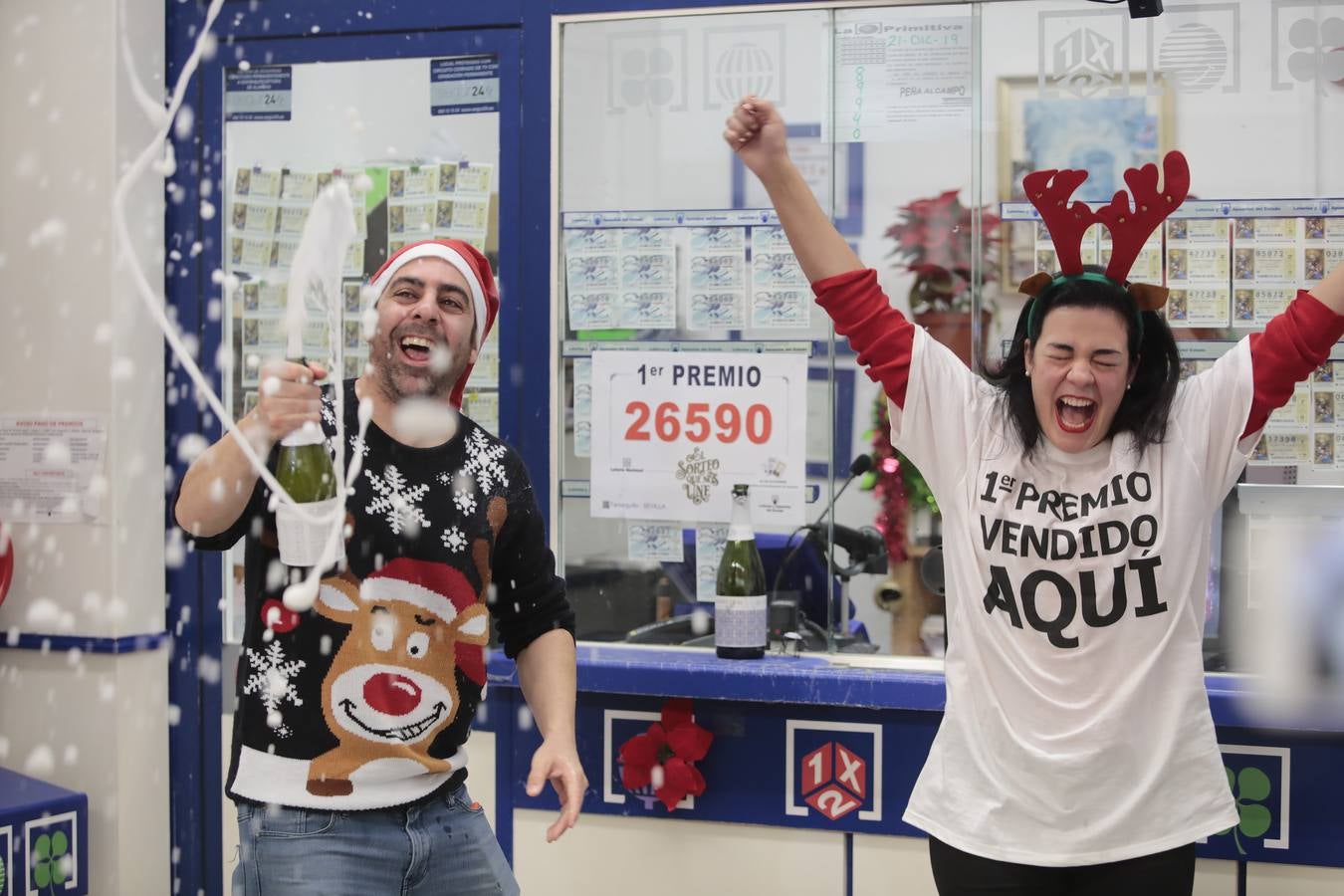 Celebración del primer premio de la Lotería en el Centro Comercial Alcampo