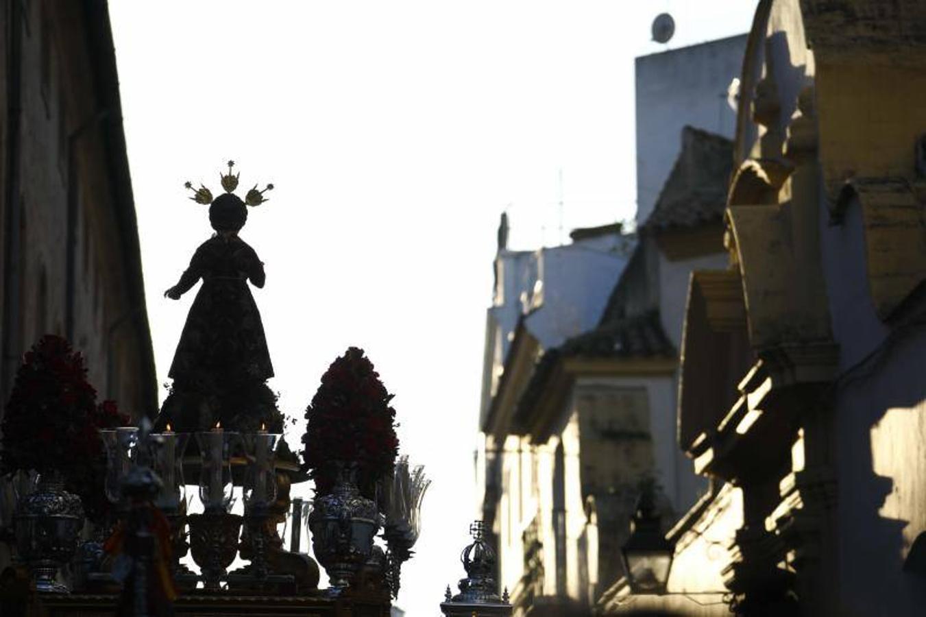 La procesión del Niño Jesús del Sepulcro, en imágenes