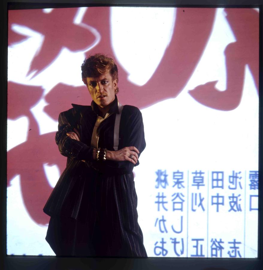 Los excéntricos estilismos de Tino Casal, en imágenes