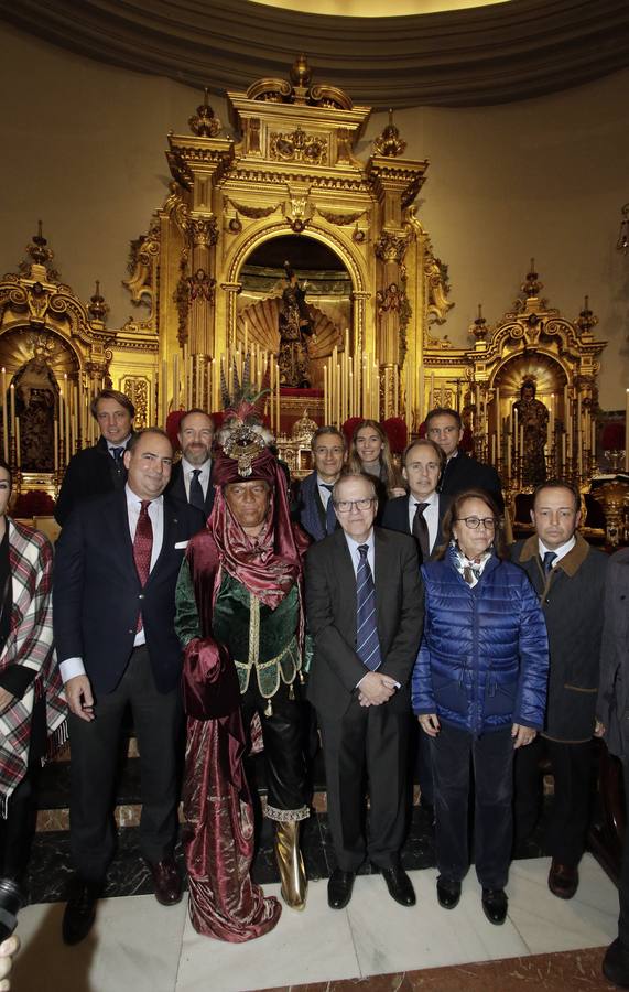 En imágenes, el Heraldo Real recorre las calles de Sevilla