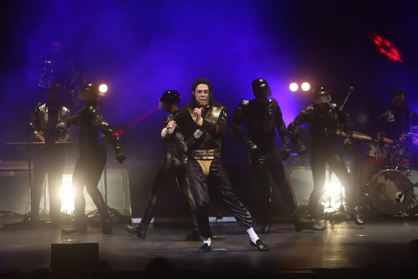 El tributo a Michael Jackson en el Gran Teatro de Córdoba, en imágenes