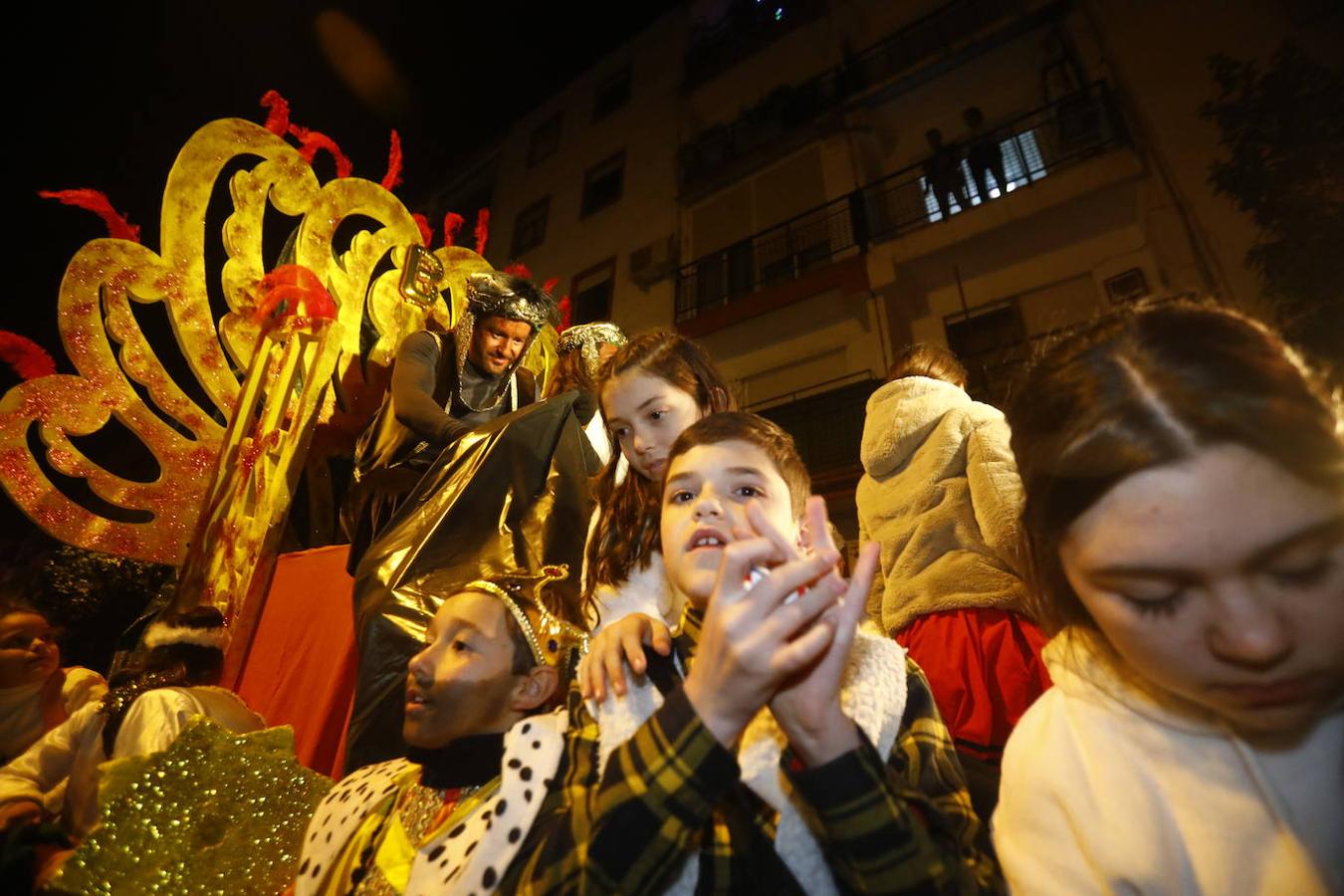 La Cabalgata de los Reyes en Ciudad Jardín de Córdoba, en imágenes