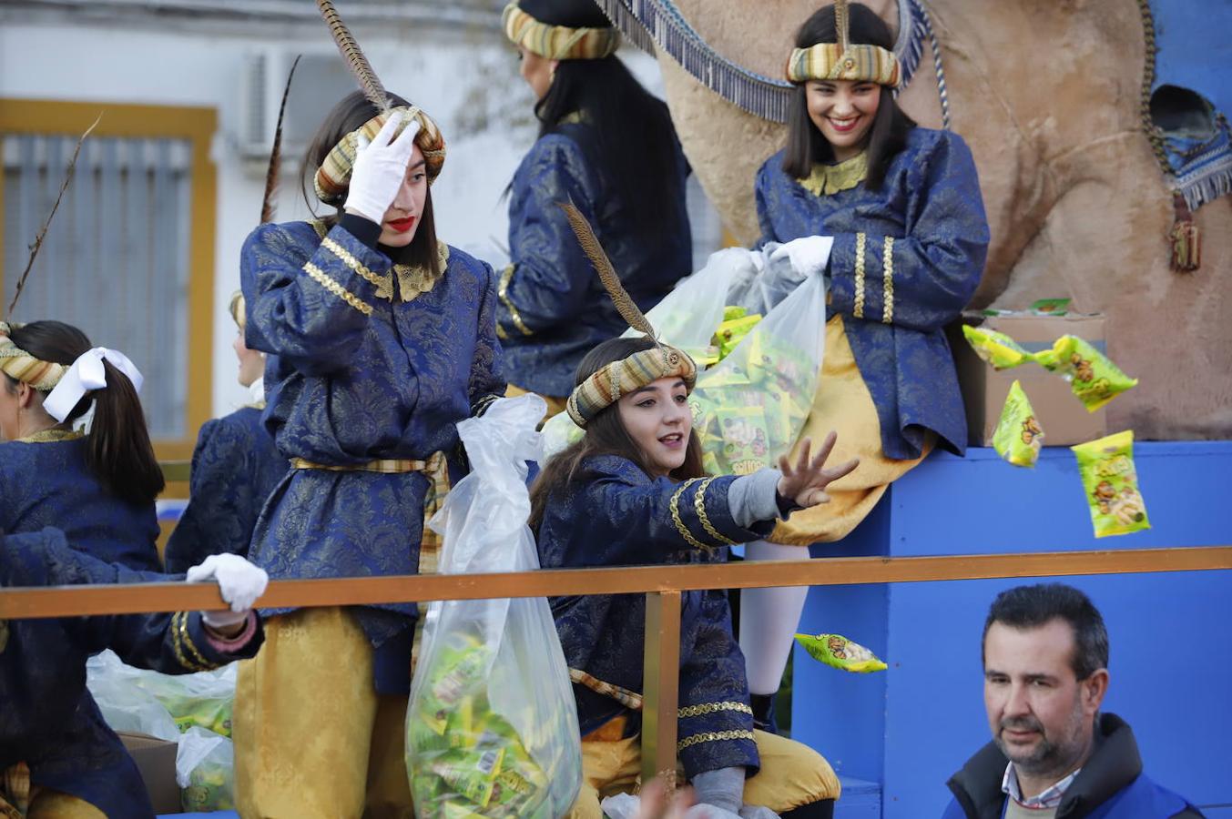 El arranque de la Cabalgata de los Reyes Magos en Córdoba, en imágenes