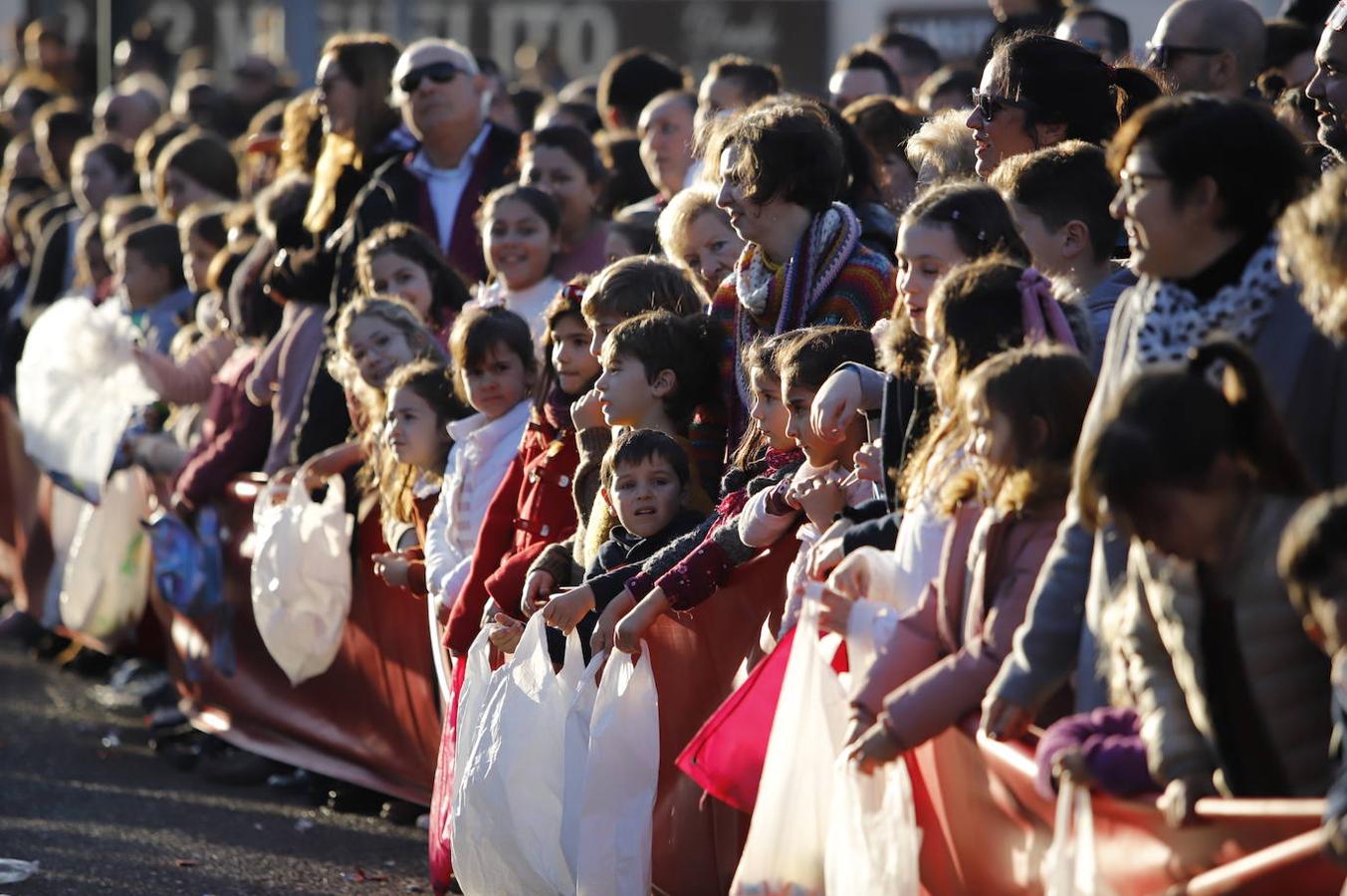 El arranque de la Cabalgata de los Reyes Magos en Córdoba, en imágenes