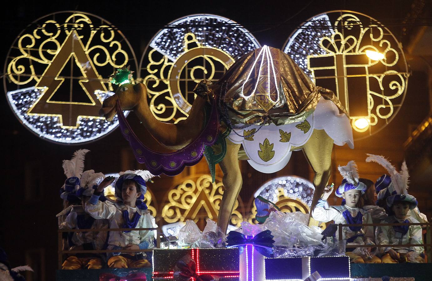 En Imágenes, la Cabalgata de los Reyes Magos por Los Remedios