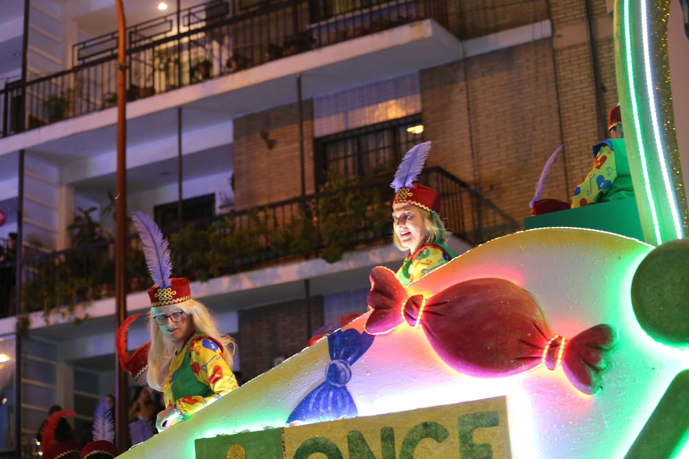 En imágenes, la Cabalgata de los Reyes Magos por Triana