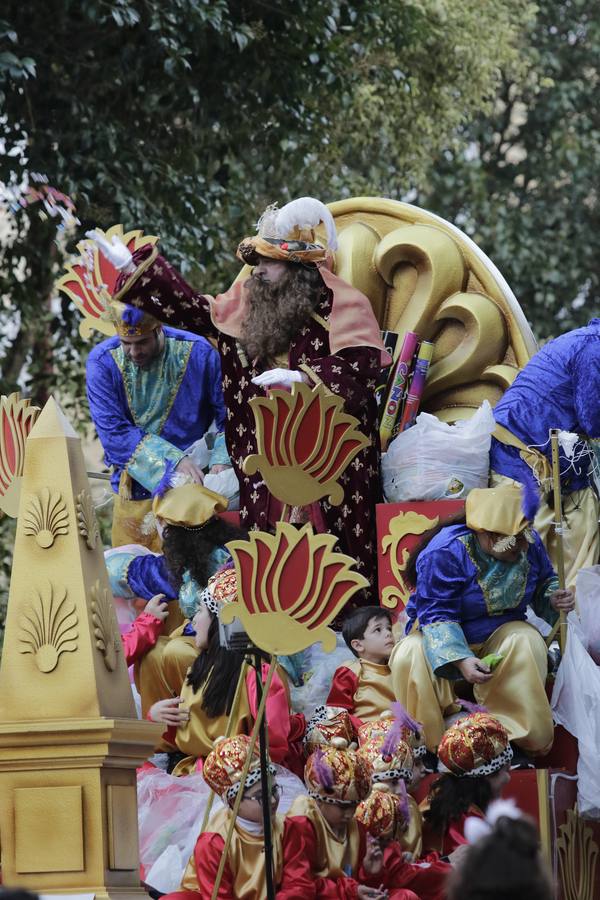 En imágenes, la cabalgata de Reyes Magos de Triana