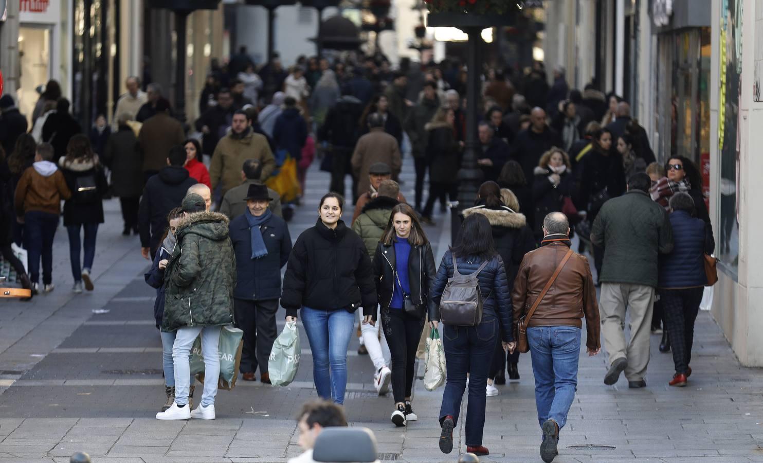 El primer día de rebajas de invierno en Córdoba, en imágenes