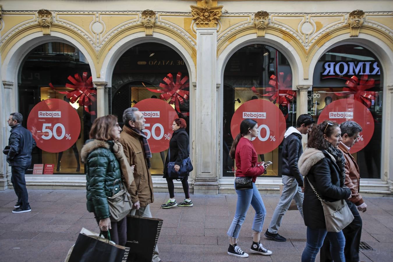 Empiezan las rebajas en Sevilla