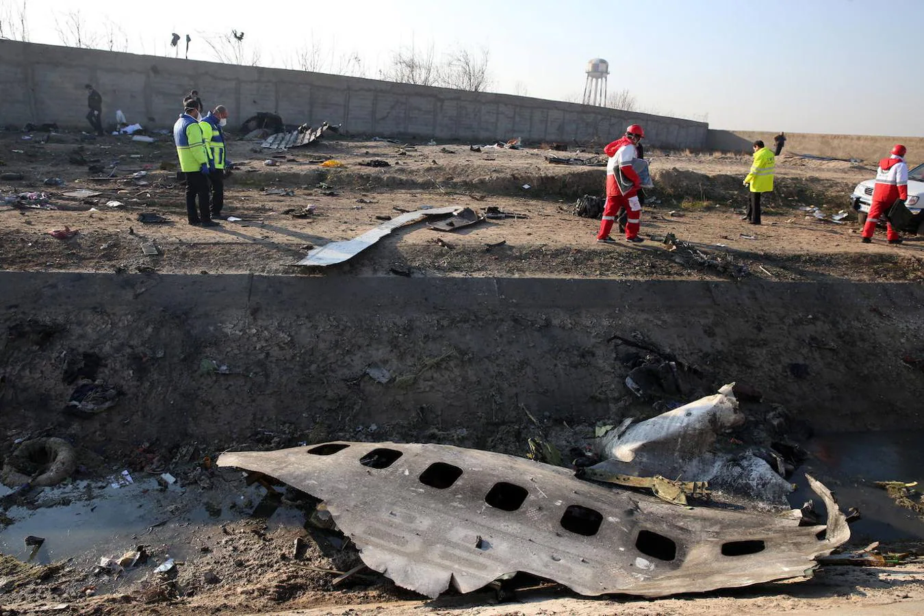 Mueren 176 personas al estrellarse un avión ucraniano cerca de Teherán