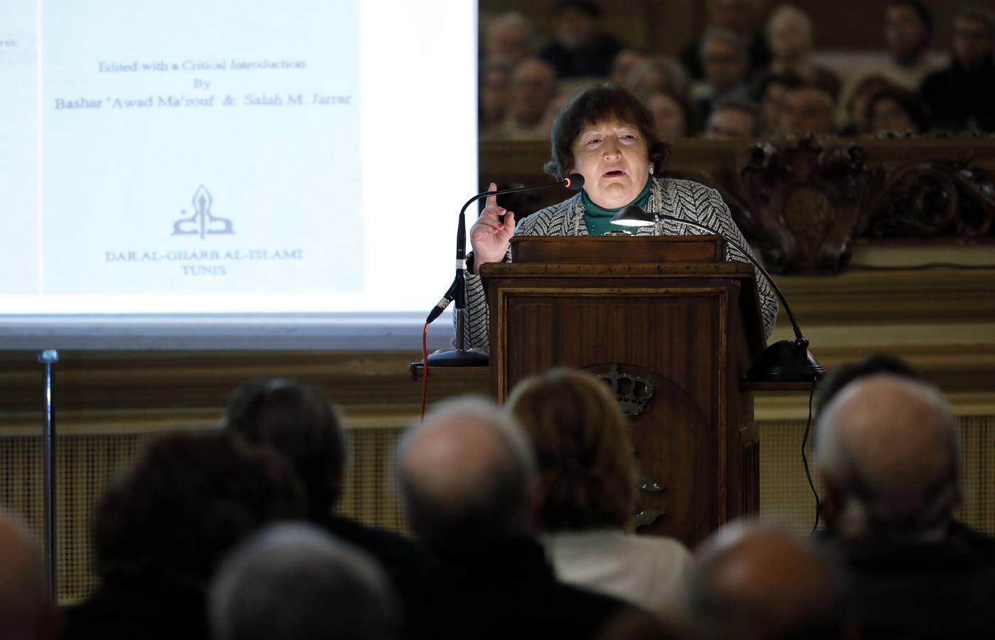 La conferencia de María Jesús Viguera en El Templo de Córdoba, en imágenes