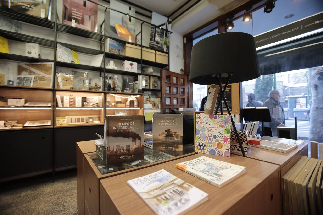 Las librerías más singulares de Sevilla, en imágenes