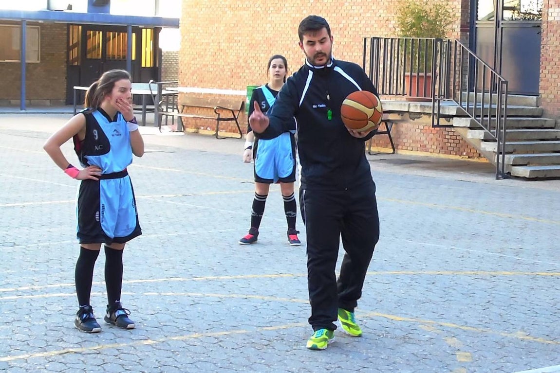 Las mejores imágenes de la sexta jornada de baloncesto de los Juegos Deportivos de ECM