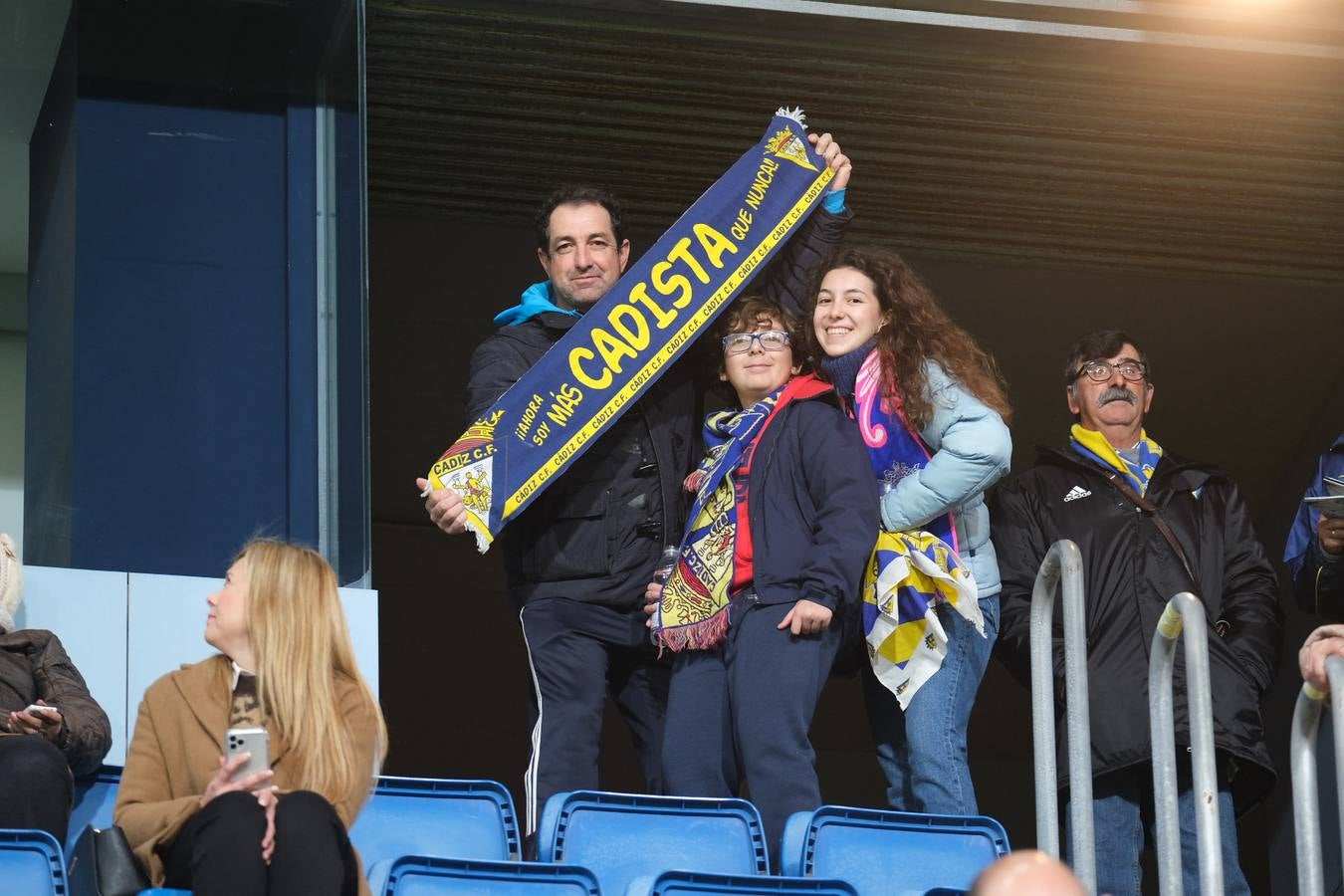 FOTOS: Búscate en Carranza en el partido Cádiz CF - Mirandés