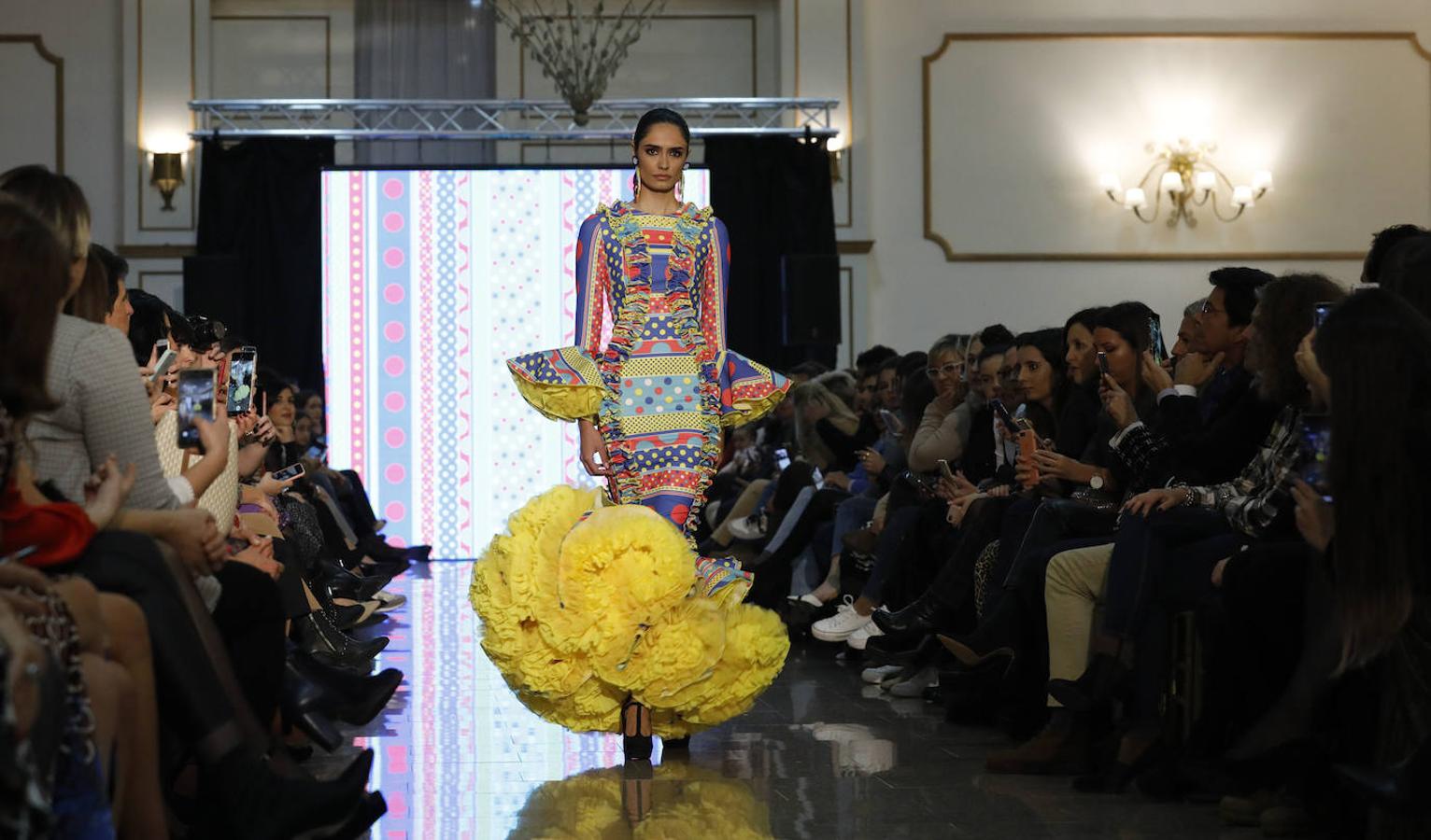 El desfile de trajes de flamenca de Andrew Pocrid, en imágenes