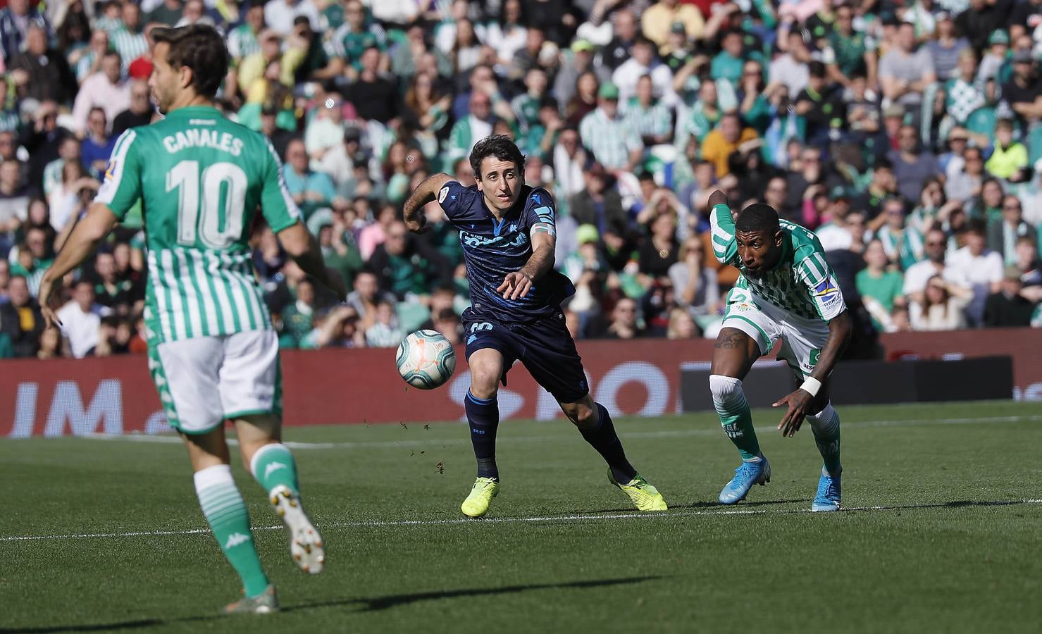 En imágenes, la victoria del Real Betis ante la Real Sociedad en el Villamarín