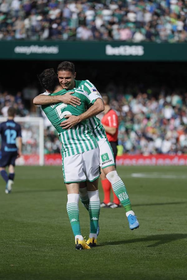 En imágenes, la victoria del Real Betis ante la Real Sociedad en el Villamarín