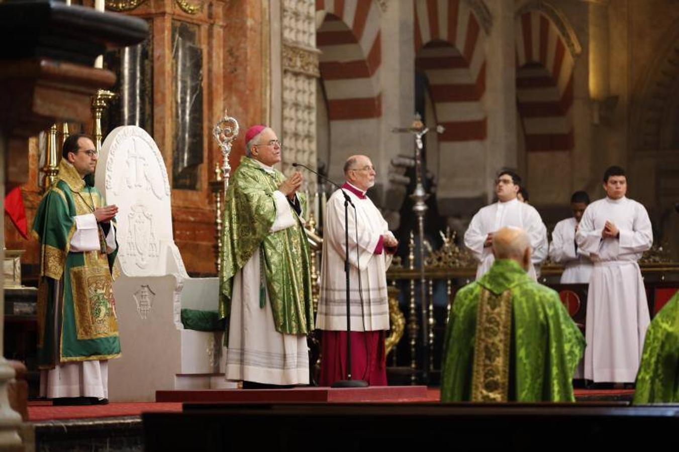 La misa de la Agrupación de Cofradías de Córdoba, en imágenes