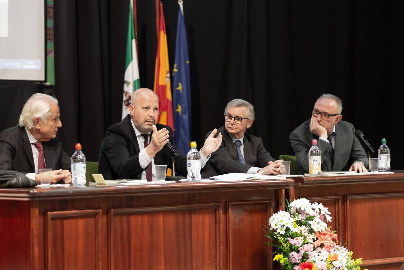 Visita del consejero de Educación al IES Murillo de Sevilla, en imágenes