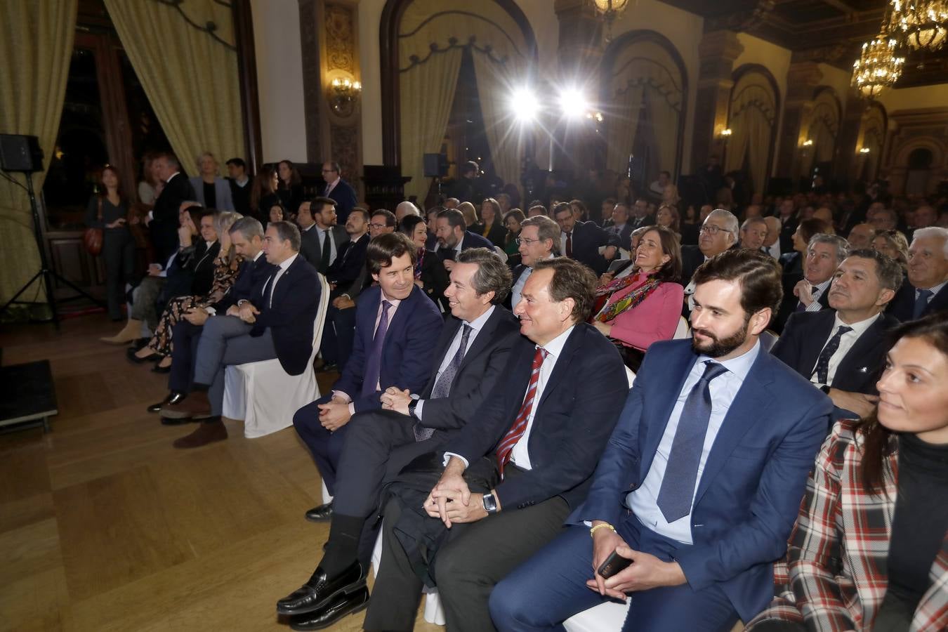 En imágenes, Rajoy presenta su libro «Una España mejor» en Sevilla