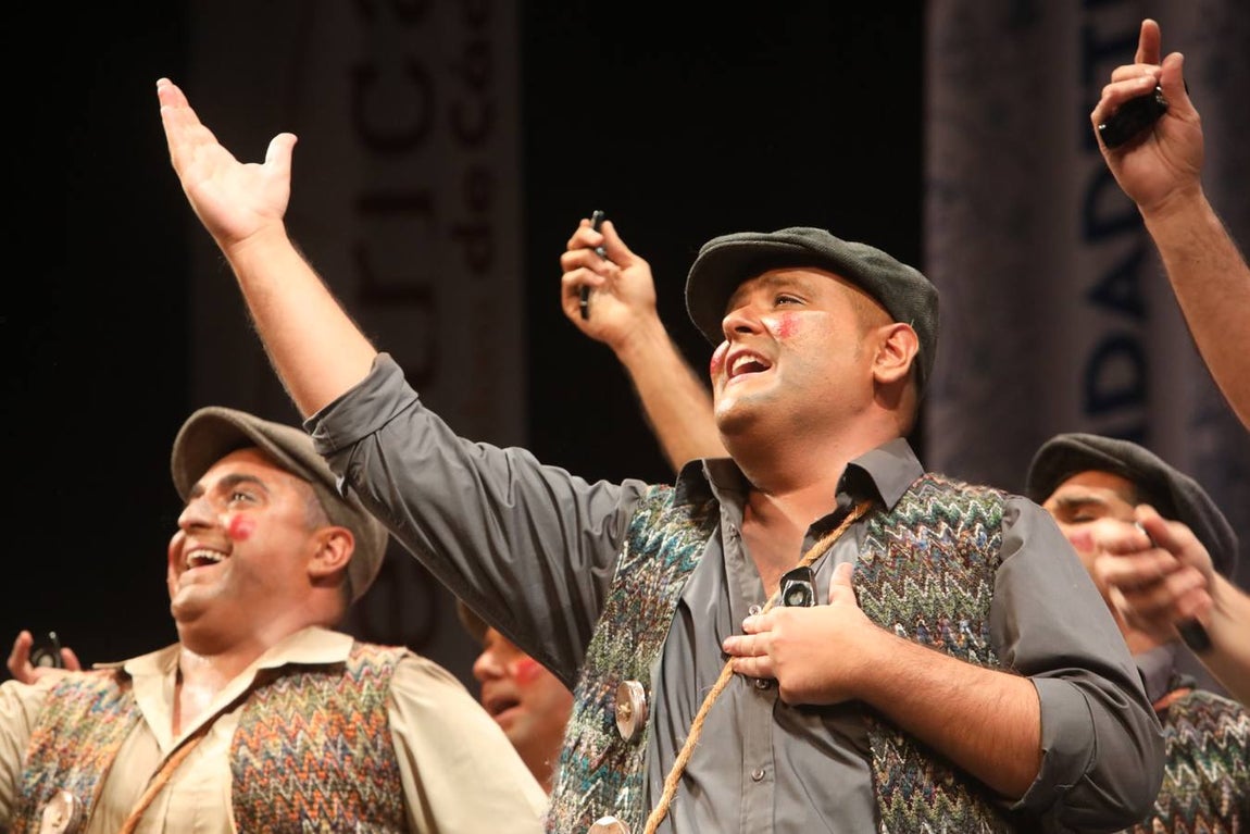 FOTOS: Comparsa El botas en el COAC 2020