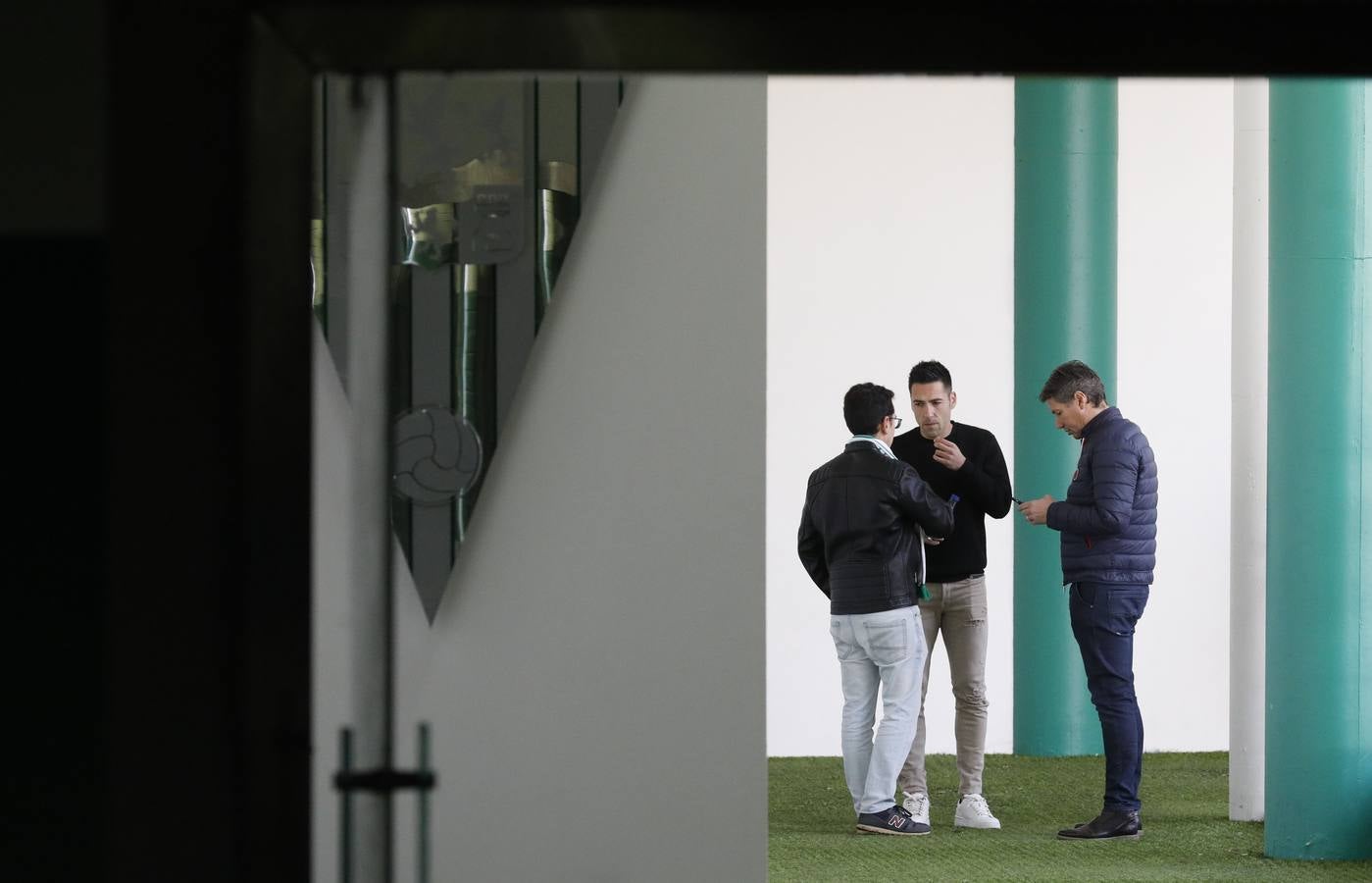 La presentación de Carlos Valverde en el Córdoba CF, en imágenes