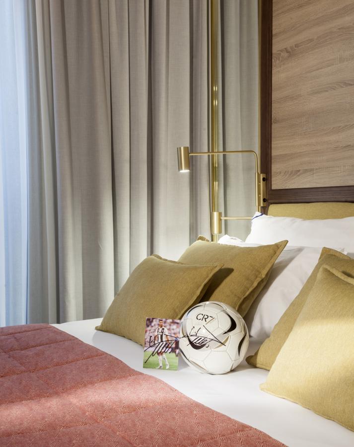 Pestana CR7 Gran Vía. Pestana Hotel Group ha presentado el proyecto de su nuevo hotel en Madrid: Pestana CR7 Gran Vía. José Roquette, Director de Desarrollo del grupo, ha compartido con los asistentes los resultados del año 2019 y sus objetivos para los próximos años