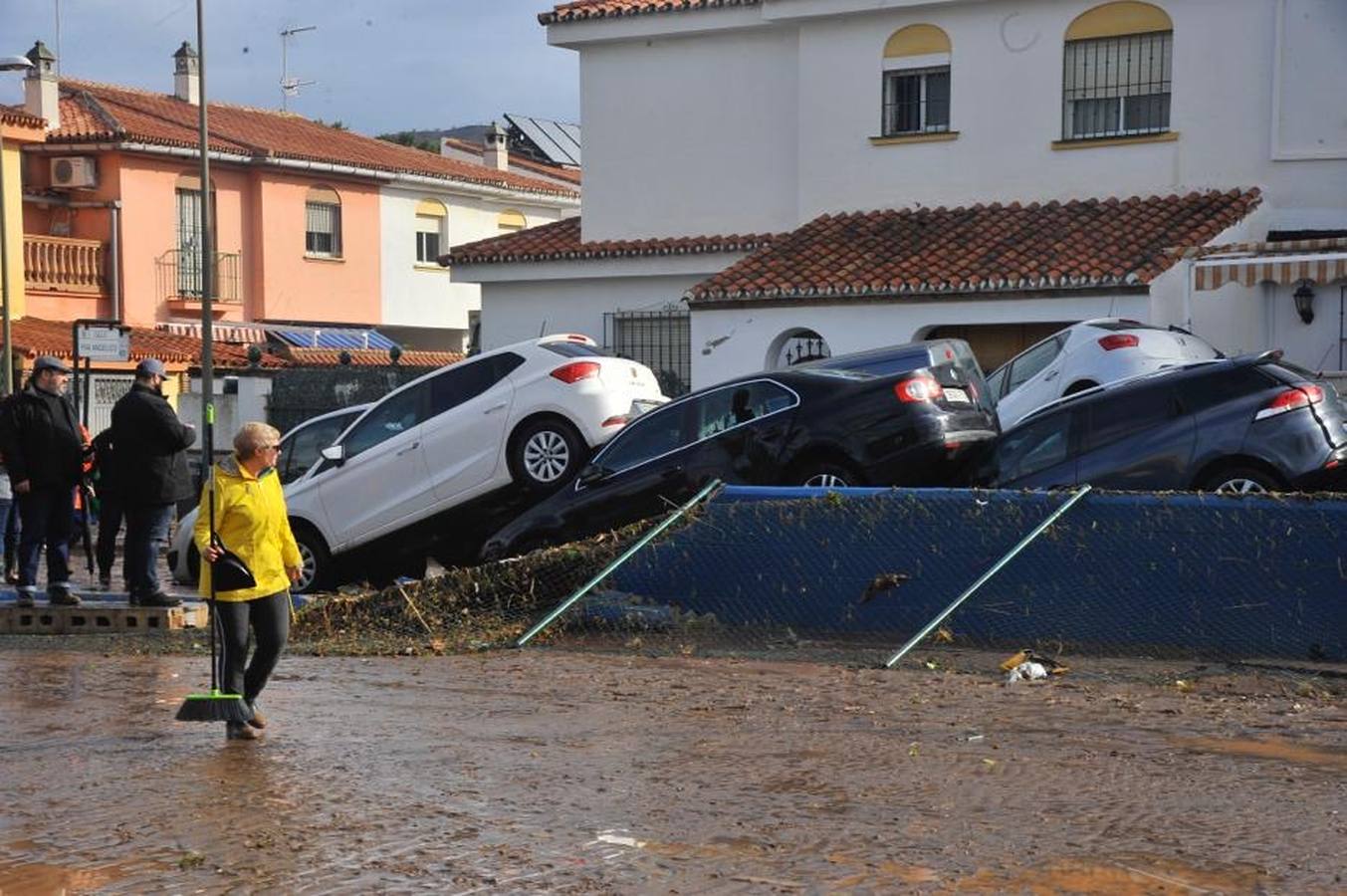 Así ha devastado una brutal tromba de agua la localidad malagueña de Campanillas