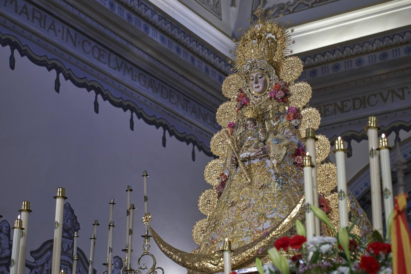 En imágenes, la lluvia desluce la peregrinación de Triana a El Rocío