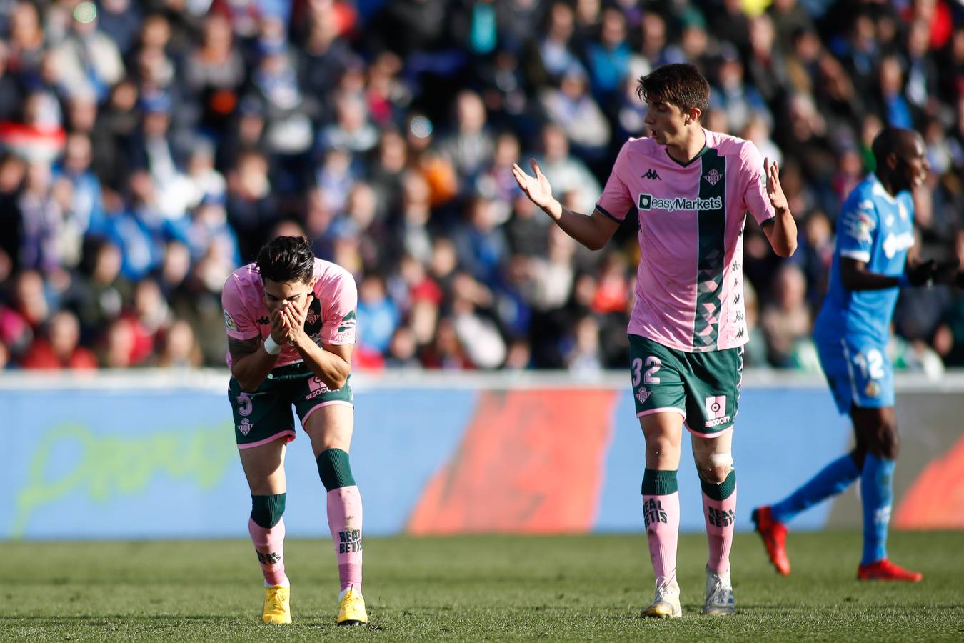 En imágenes, la polémica derrota del Betis en Getafe