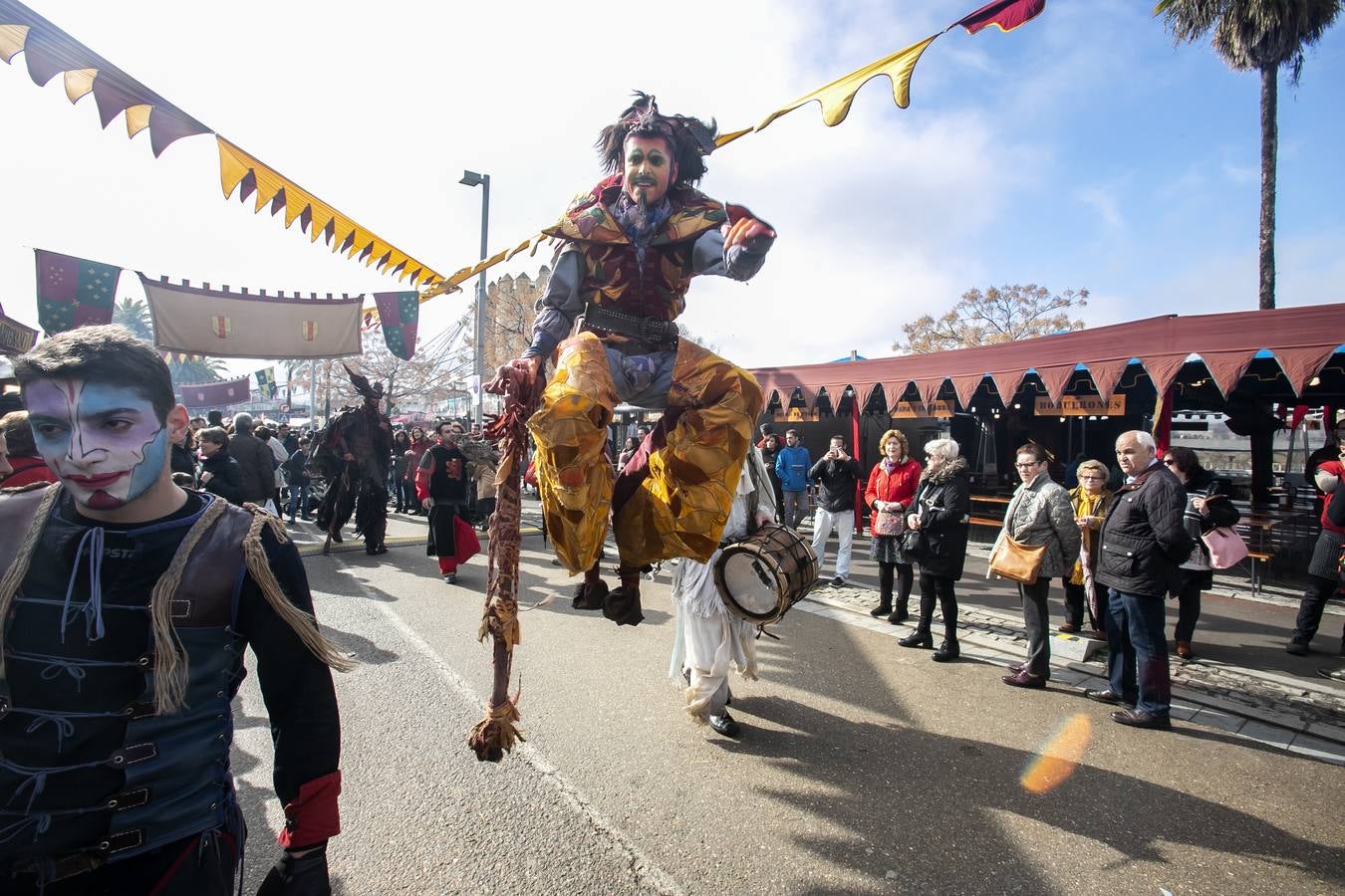 La última jornada del Mercado de las Tres Culturas, en imágenes