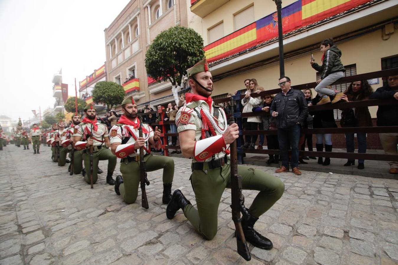 En imágenes: Encierros en la Puebla del Río con Lopera como protagonista