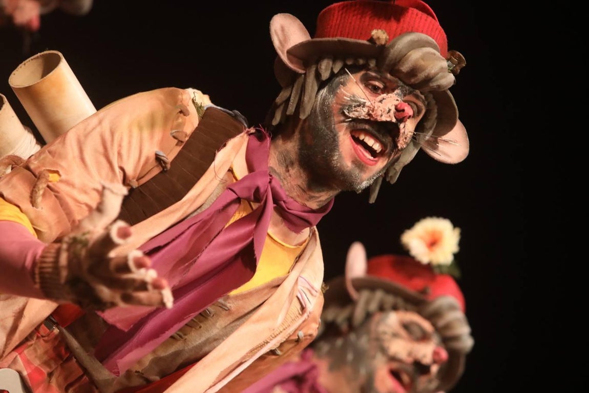 FOTOS: Comparsa Los del vertedero en el COAC 2020