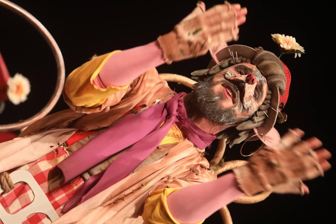 FOTOS: Comparsa Los del vertedero en el COAC 2020