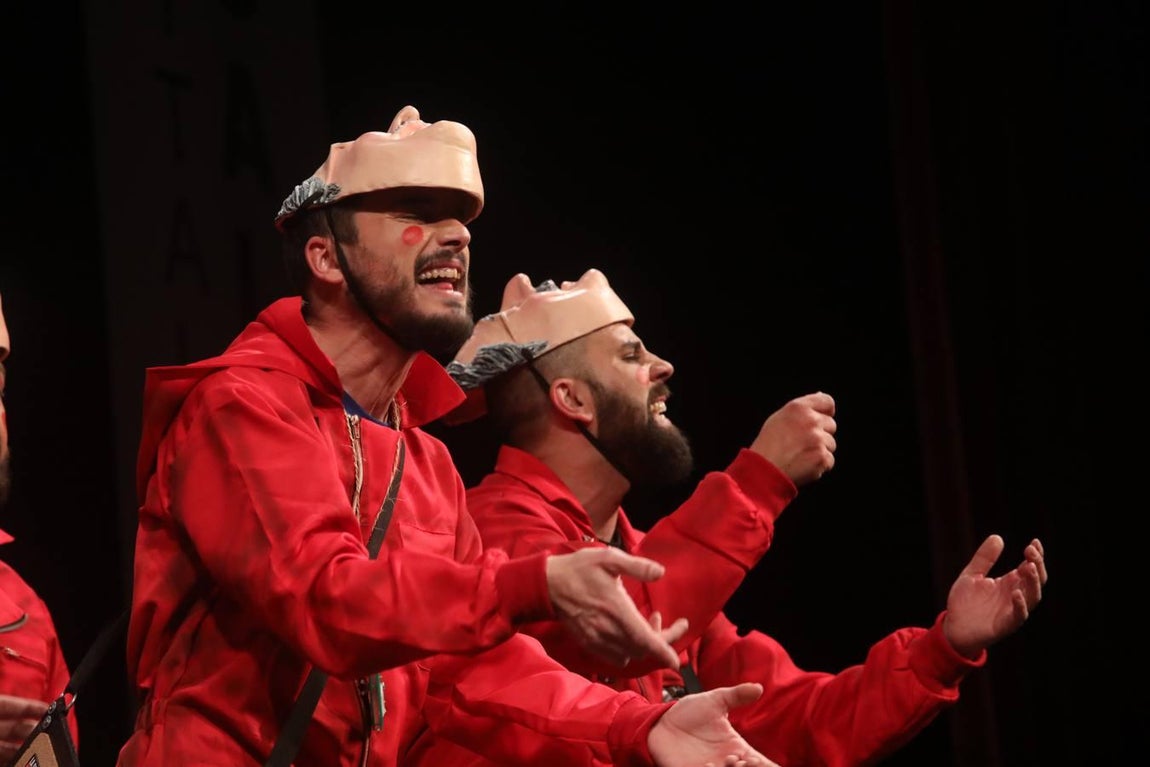 FOTOS: Chirigota La Casa de Papelillos en el COAC 2020