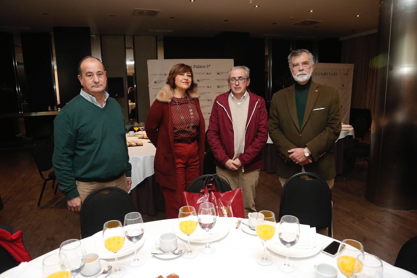 En imágenes, los asistentes al Foro Encuentro de Economía ABC de Córdoba