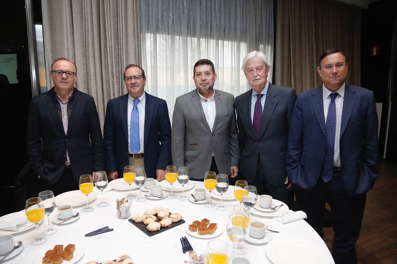 En imágenes, los asistentes al Foro Encuentro de Economía ABC de Córdoba