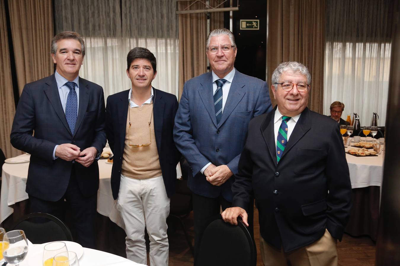 En imágenes, los asistentes al Foro Encuentro de Economía ABC de Córdoba