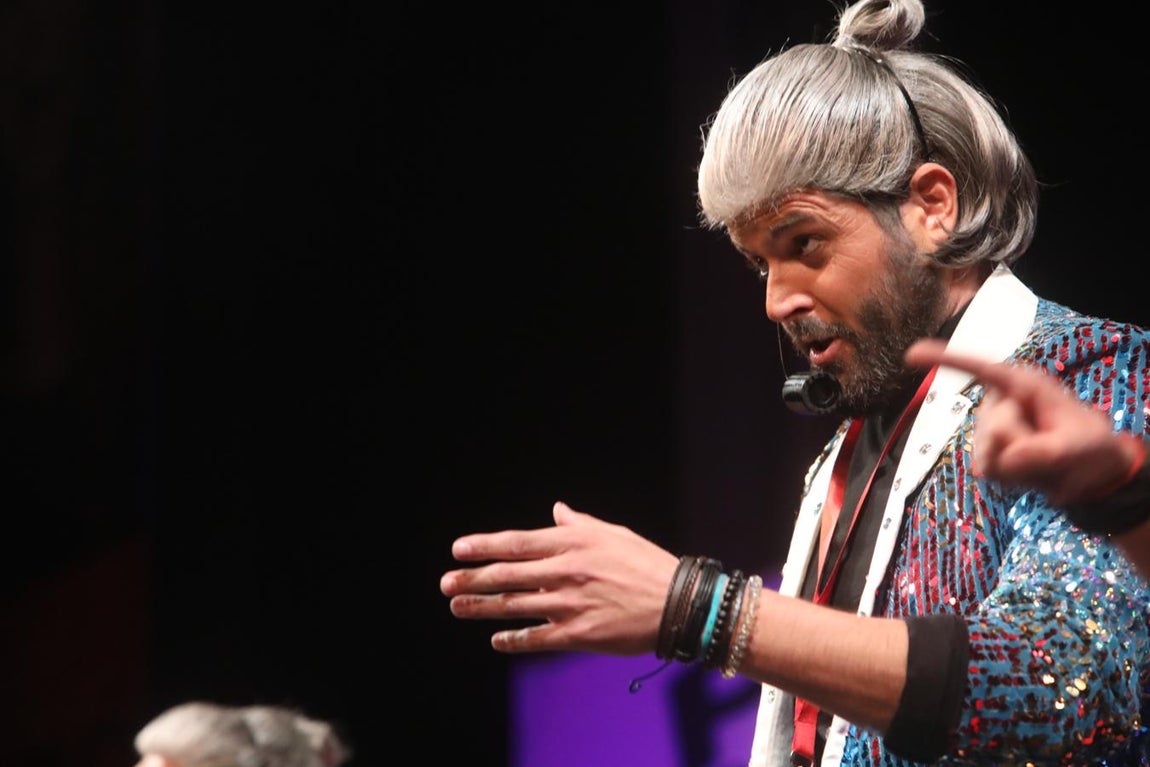 FOTOS: Chirigota de Bizcocho &#039;Los couchers lowcost&#039; en el COAC 20202