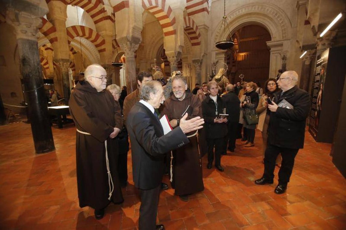 La exposición de la Paz de Córdoba sobre la Divina Pastora, en imágenes